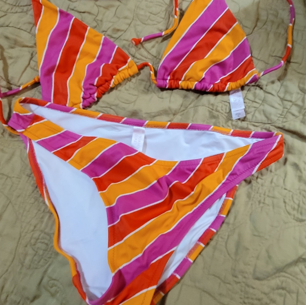 Used Victoria secret striped bikini